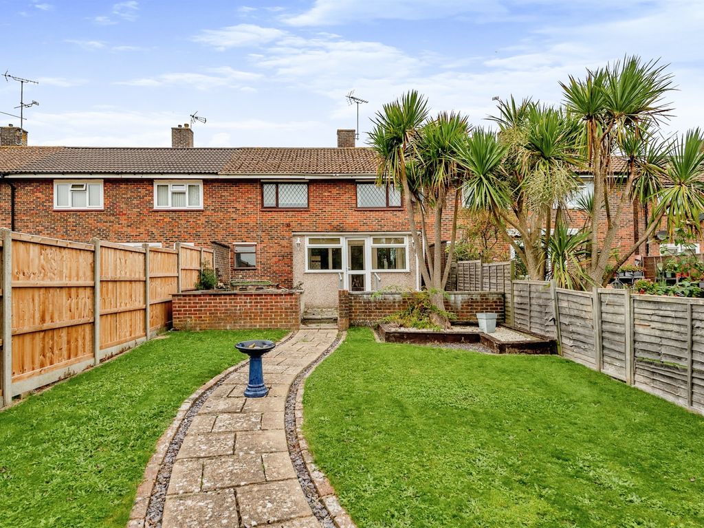 3 bed terraced house for sale in Raleigh Walk, Tilgate, Crawley RH10, £