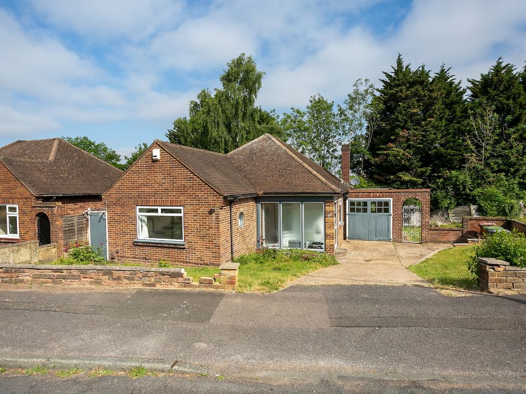2 bed bungalow for sale in Richfield Road, Bushey, Hertfordshire WD23