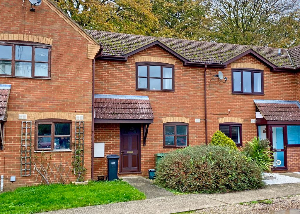 2 bed terraced house for sale in Bradley Road, Nuffield, HenleyOn