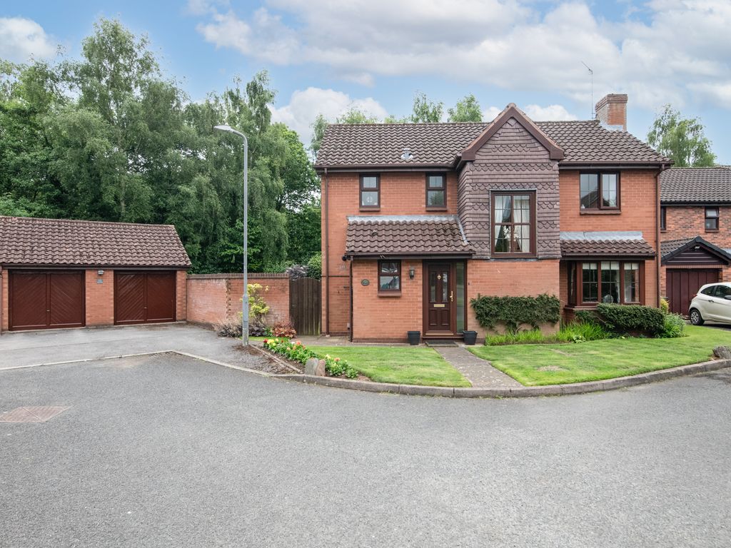New home, 4 bed detached house for sale in Alder Way, Bromsgrove B60, £