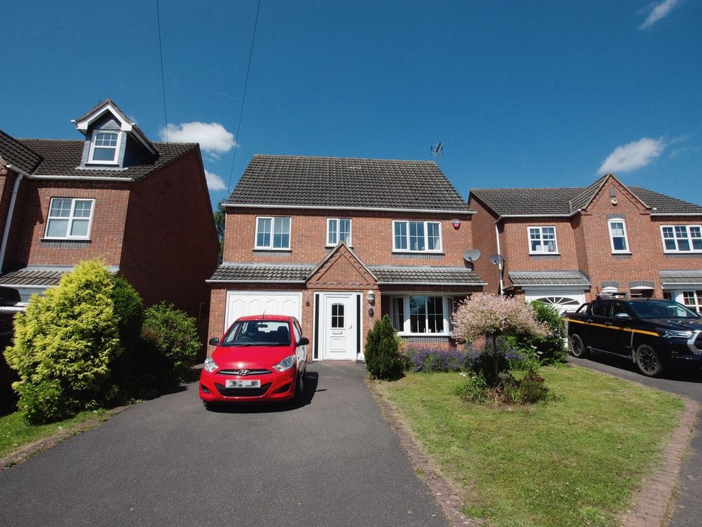 4 bed detached house for sale in Common Lane, Stanley Common, Ilkeston