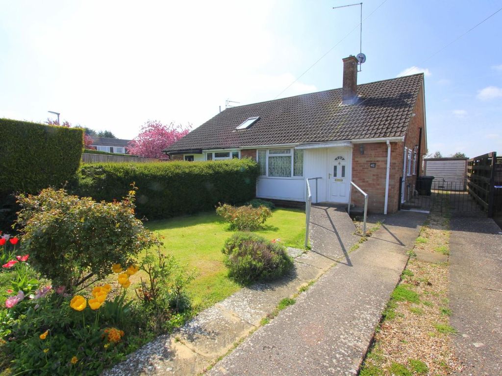 2 bed semidetached bungalow for sale in Blacksmiths Way, Hartwell