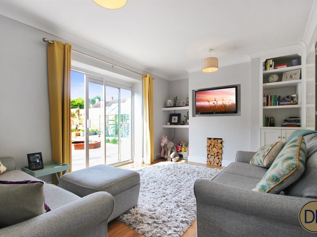 3 bed semidetached house for sale in Bluemans End, North Weald, Essex