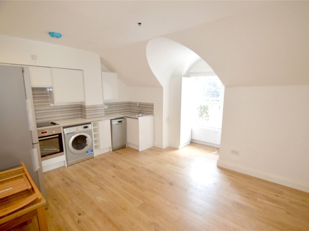 3 bed flat to rent in Cintra House, 9 Beulah Hill, London SE19 Zoopla