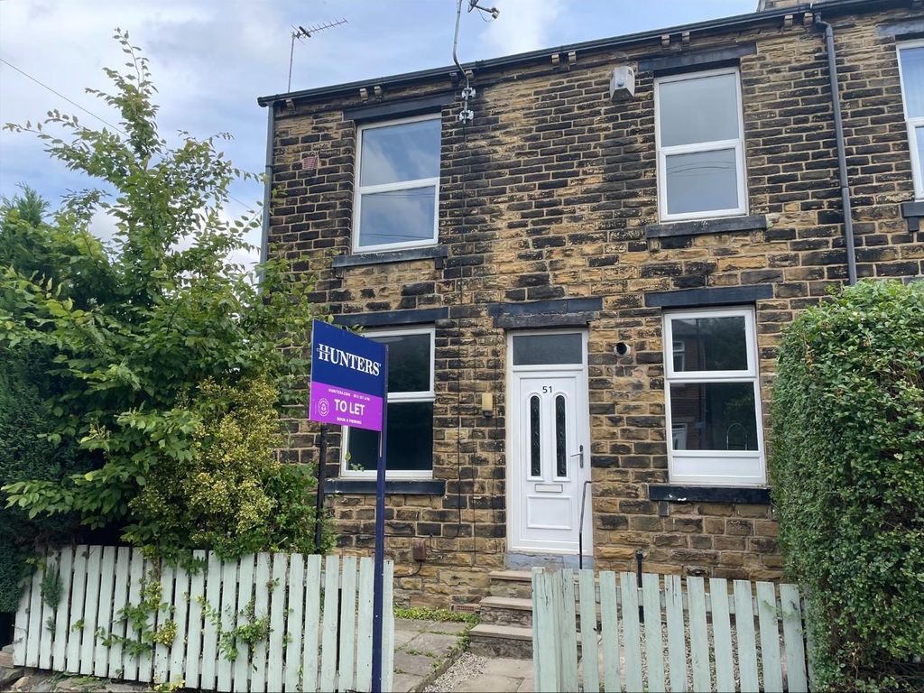 2 bed property to rent in The Lanes, Pudsey LS28, £875 pcm Zoopla