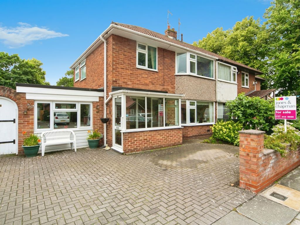 3 bed semidetached house for sale in Cranford Close, Eastham, Wirral