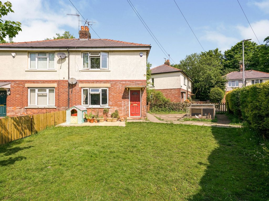 2 bed semidetached house for sale in Henshaw Avenue, Yeadon, Leeds