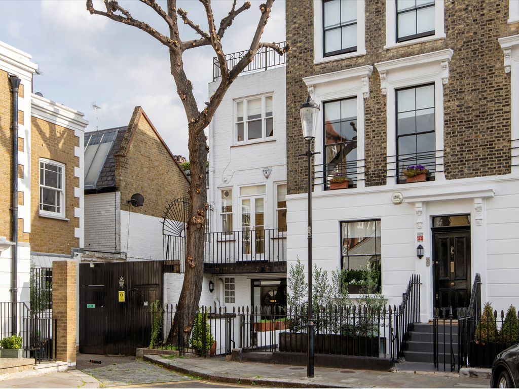 3 bed terraced house for sale in Lamont Road, Chelsea, London SW10 Zoopla