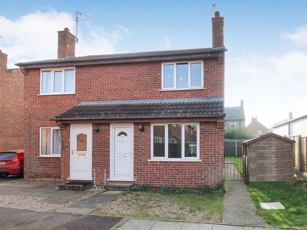 2 bed semidetached house for sale in Coupland Road, Selby YO8 Zoopla