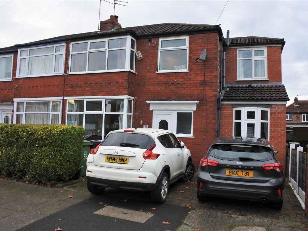4 bed semidetached house for sale in Barkway Road, Stretford