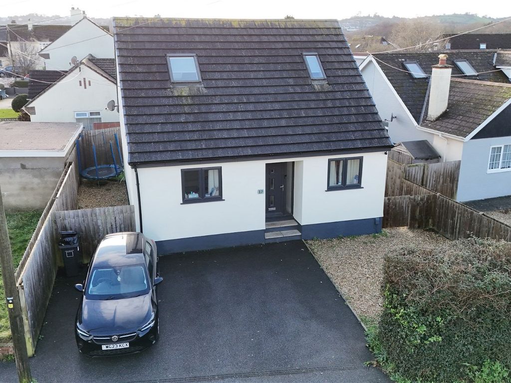 3 bed detached house for sale in Chudleigh Road, Kingsteignton, Newton