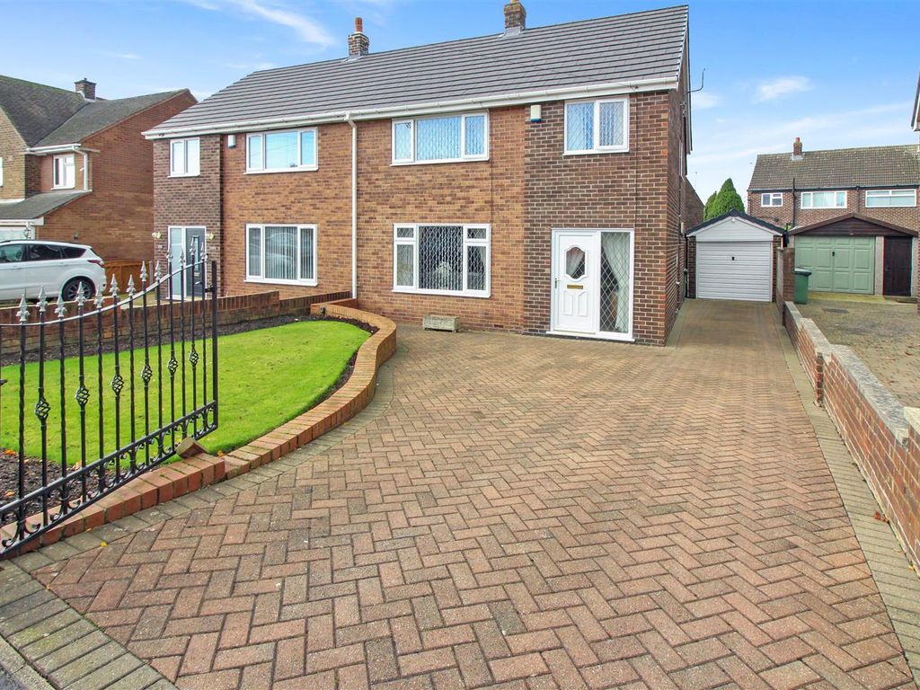 3 bed semidetached house for sale in Church Avenue, Swillington, Leeds