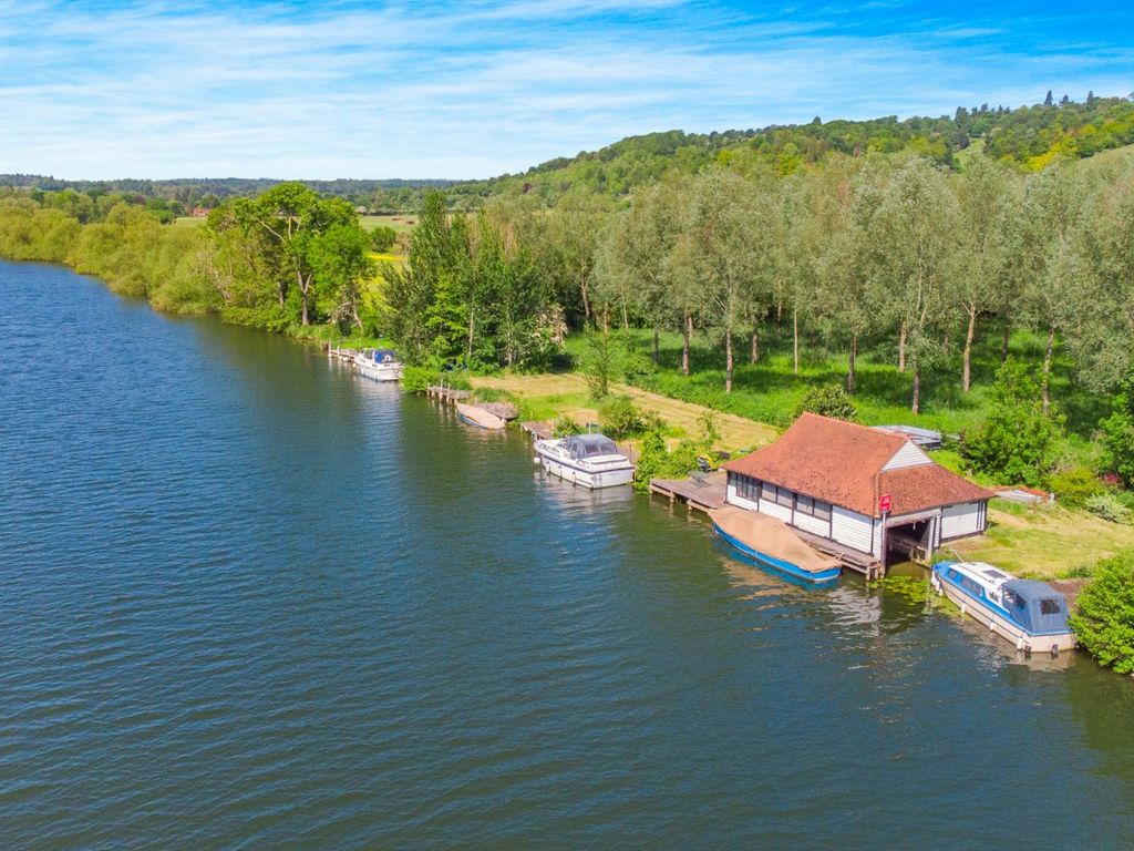 Land for sale in Hardwick, Whitchurch On Thames, Reading, Oxfordshire