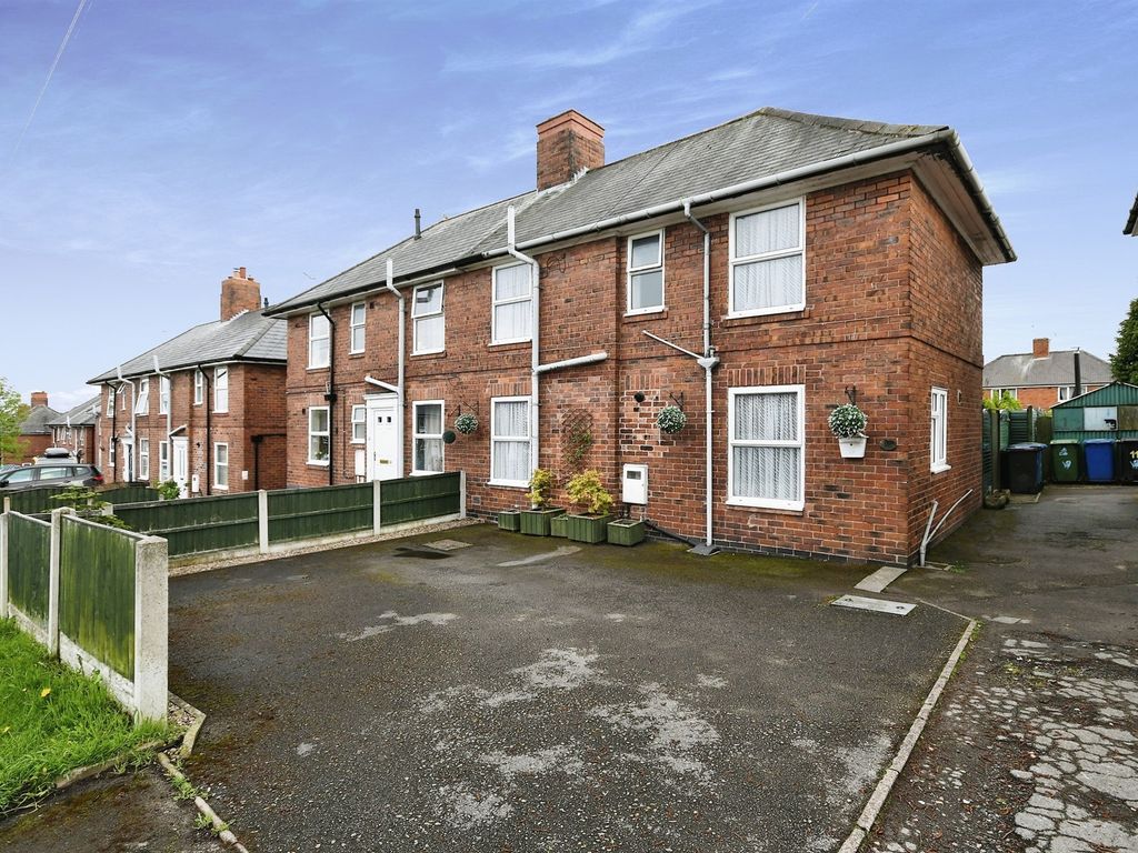 3 bed semidetached house for sale in Tapton View Road, Chesterfield S41 Zoopla