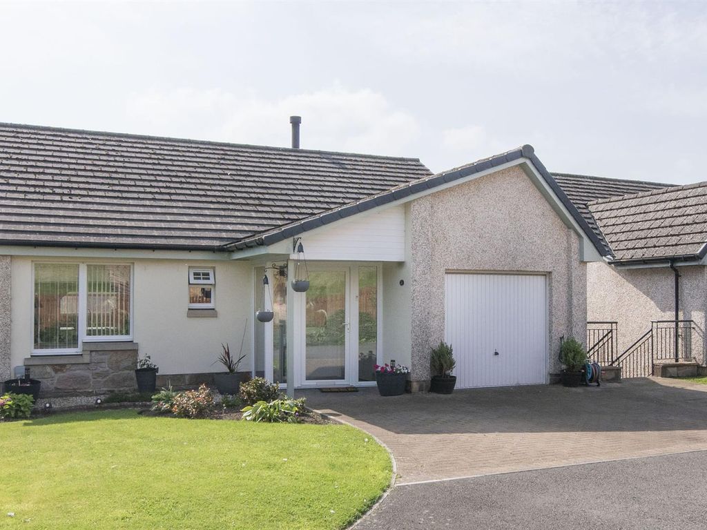 4 bed detached house for sale in Swinburne Drive, Sauchie, Alloa FK10