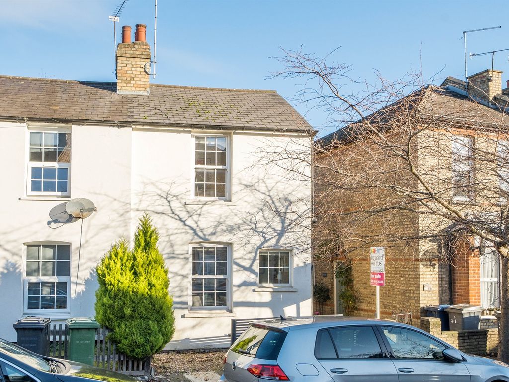 2 bed semidetached house for sale in Rasper Road, Whetstone, London