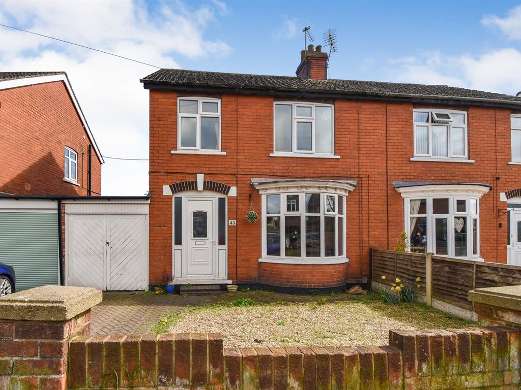 3 bed property for sale in Maple Tree Way, Scunthorpe DN16, £160,000