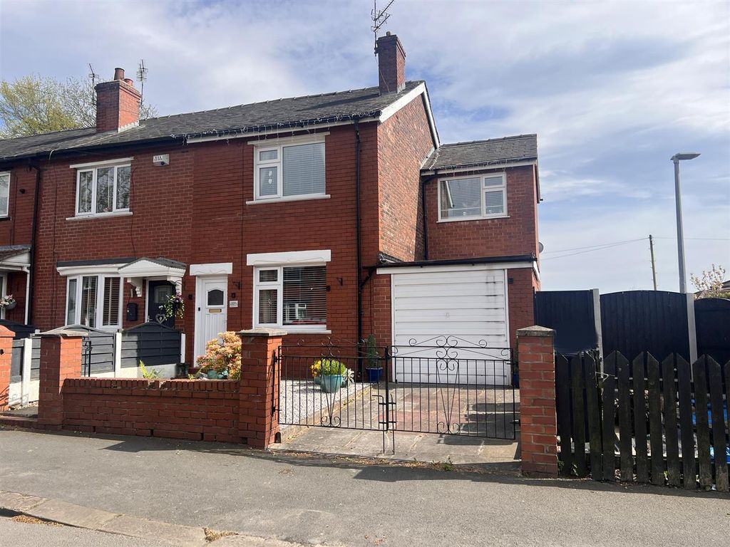 3 bed semidetached house for sale in Dewsnap Lane, Dukinfield SK16 Zoopla