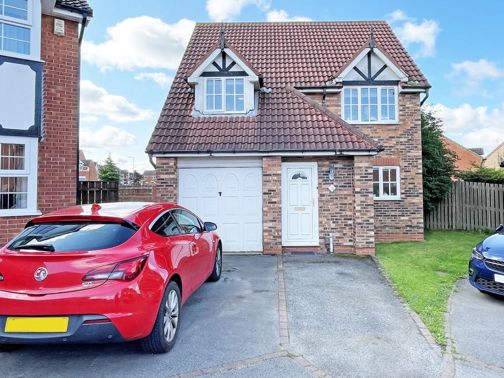 3 bed detached house for sale in Neath Court, Ingleby Barwick, Stockton
