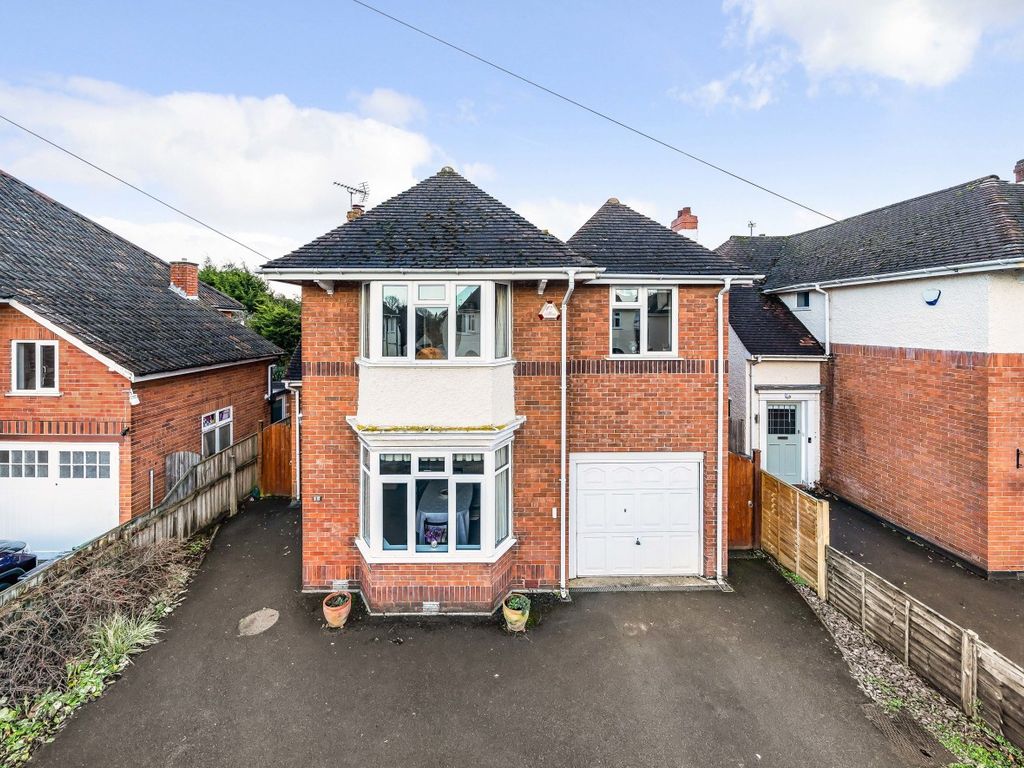 3 bed detached house for sale in Manor Road, Taunton TA1, £450,000 Zoopla