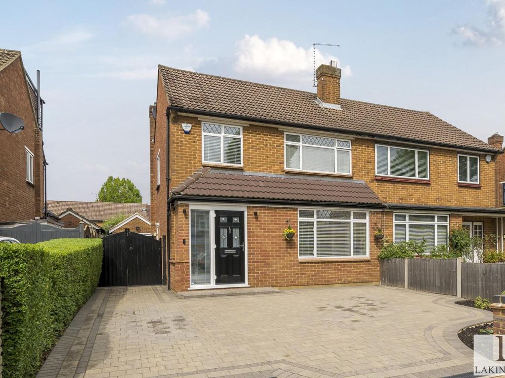 3 bed semidetached house for sale in Edinburgh Close, Ickenham