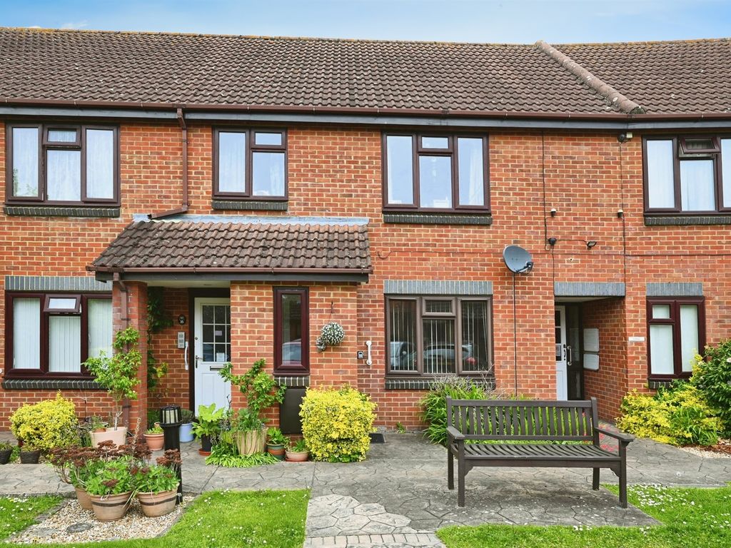 2 bed flat for sale in Whitley Wood Road, Reading RG2, £165,000 Zoopla