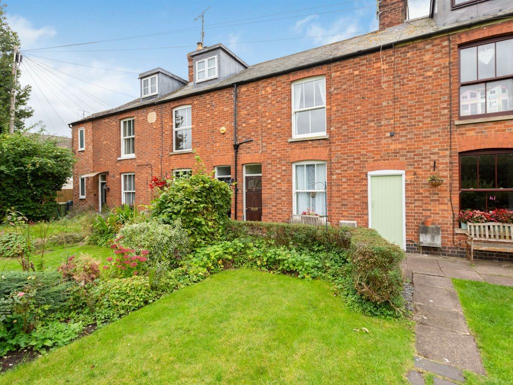 3 bed terraced house for sale in Temperance Terrace, Stony Stratford
