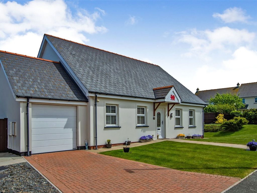 Maes Waldo, Abergwaun, Maes Waldo, Fishguard SA65  