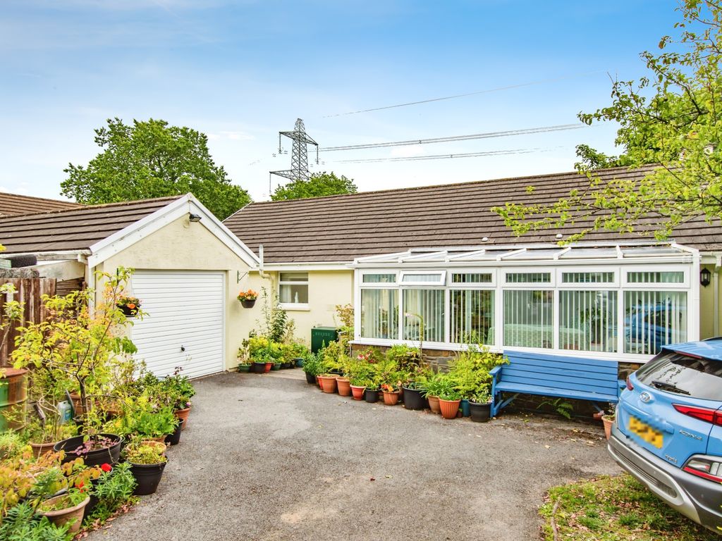 4 bed bungalow for sale in Jeffreyston, Kilgetty, Dyfed SA68, £385,000