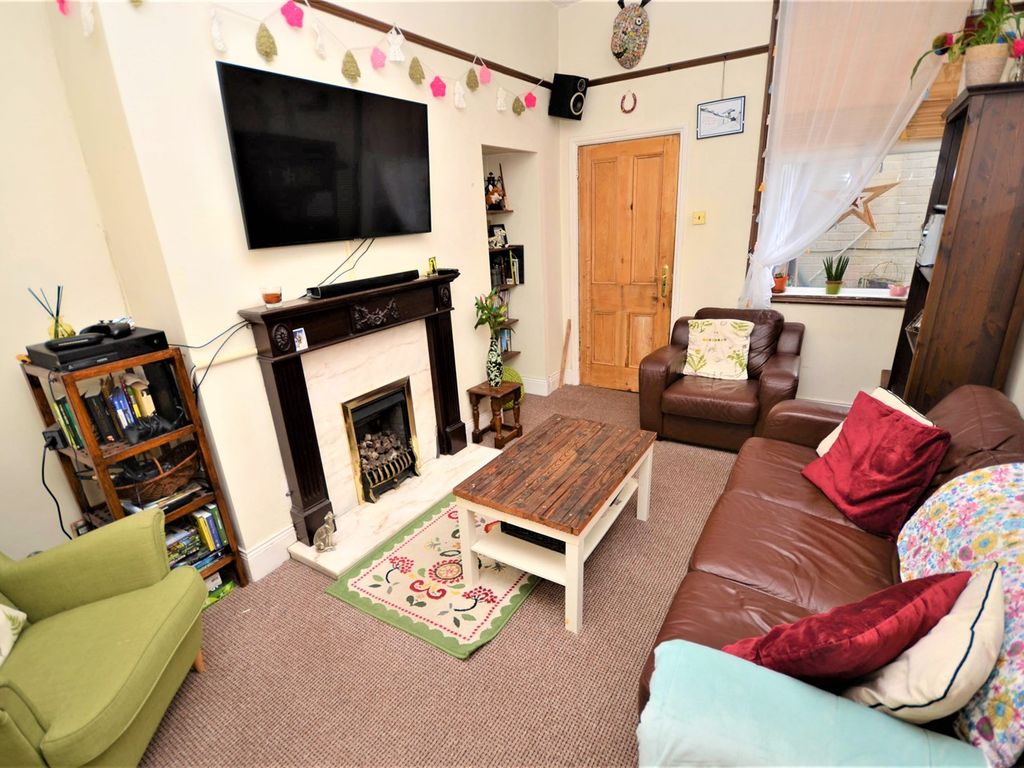 2 bed flat for sale in Rosa Street, South Shields NE33 Zoopla