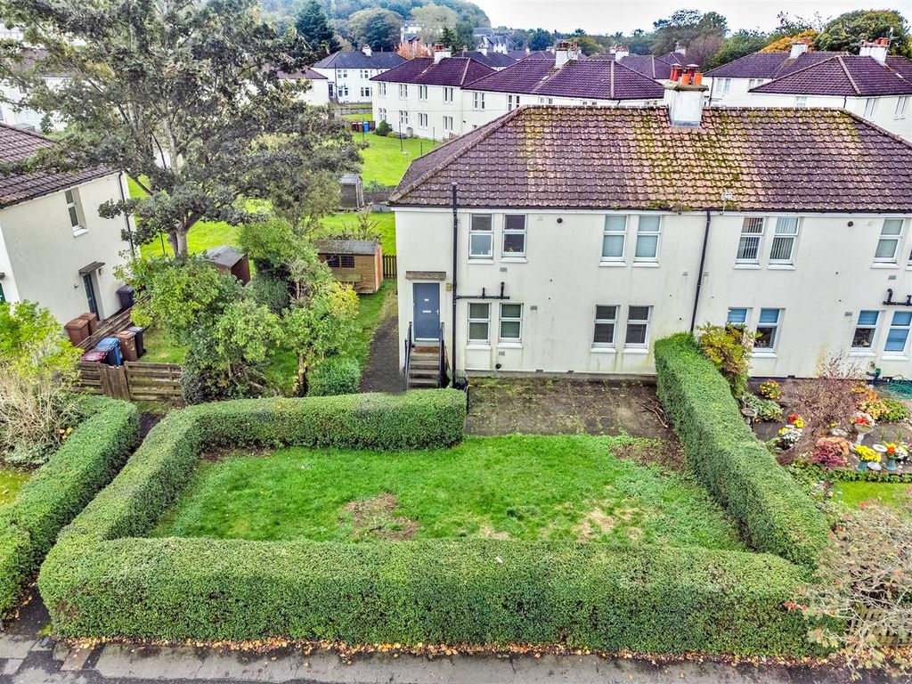 2 bed flat for sale in Strathmore Avenue, Dundee DD3, £60,000 Zoopla