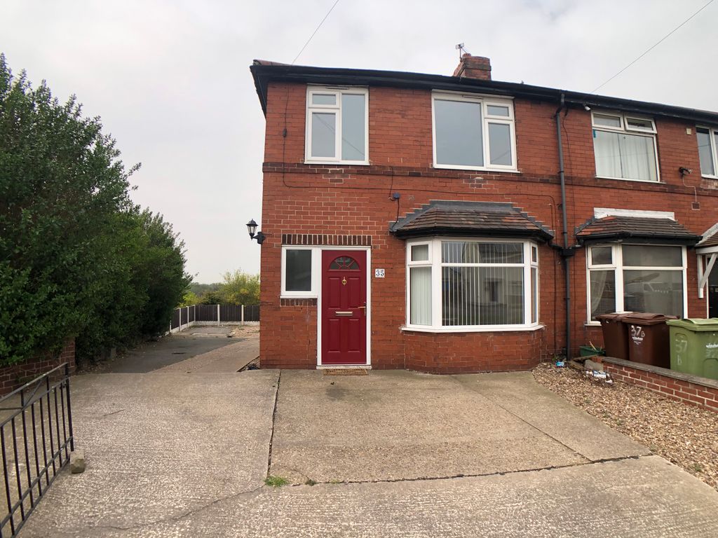 3 bed semidetached house to rent in Orchard Head Lane, Pontefract WF8