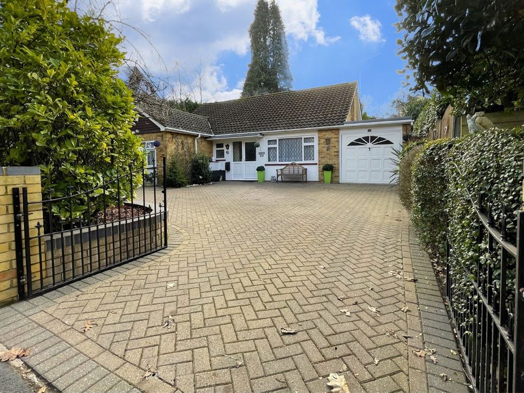 3 bed detached bungalow for sale in Church Hill, Camberley GU15 Zoopla