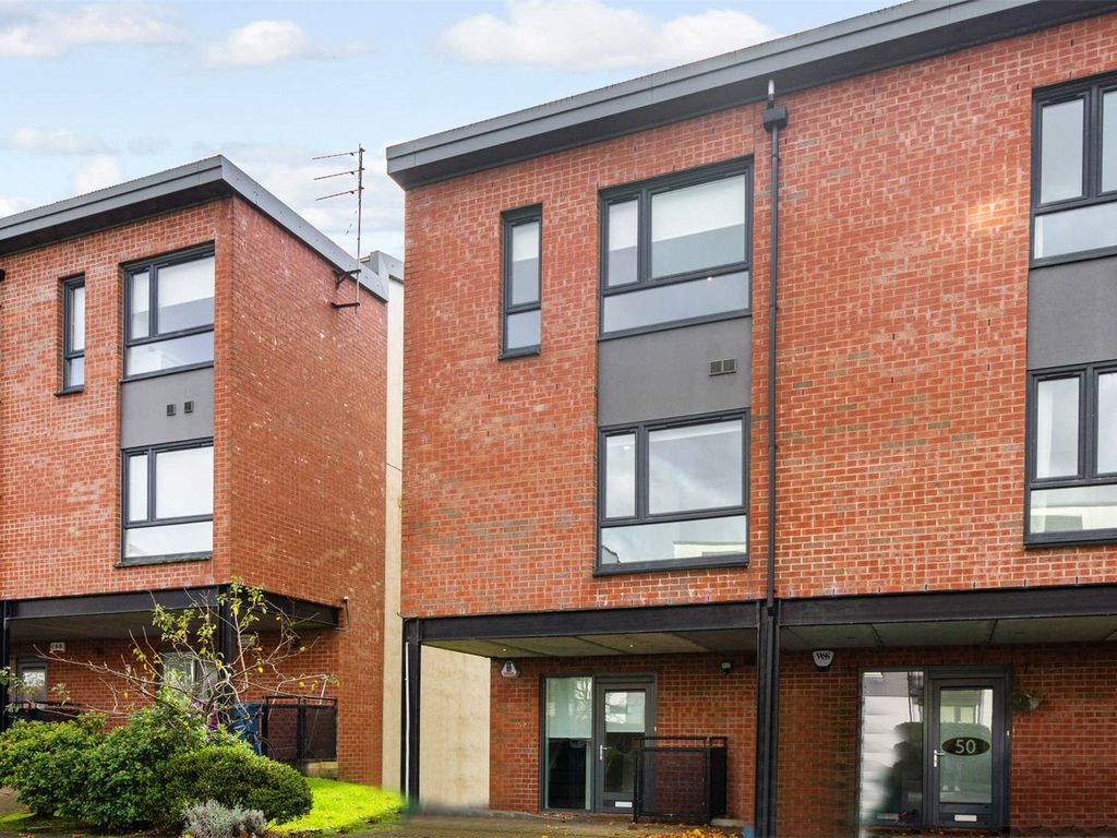 Shuna Crescent, Ruchill, Glasgow G20  