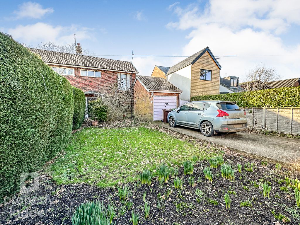 2 bed semidetached house for sale in Westbourne Road, Coltishall