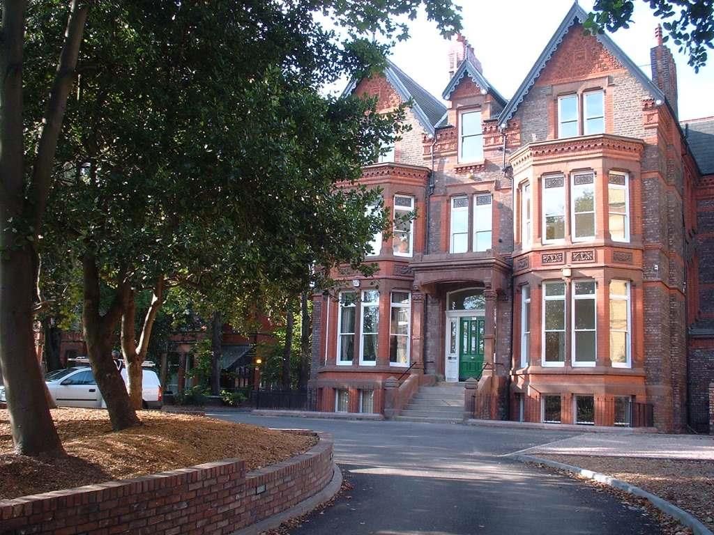 1 bed flat for sale in Aigburth Drive, Aigburth, Liverpool L17, £