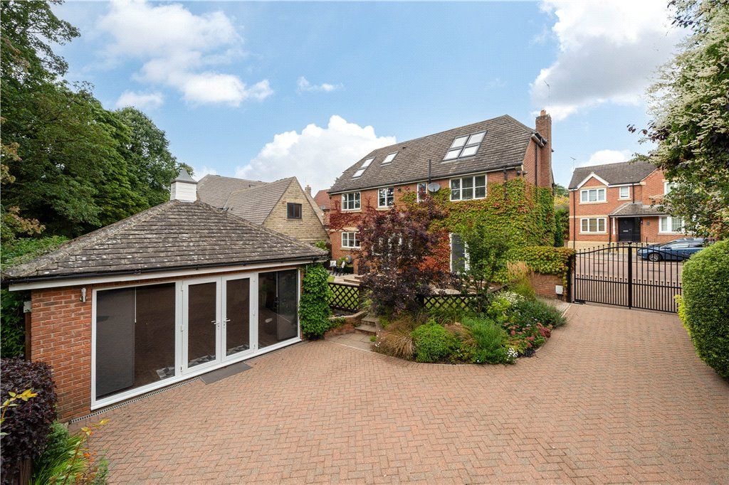 6 bed detached house for sale in Beech Walk, Adel, Leeds, West Yorkshire LS16, £899,999 Zoopla