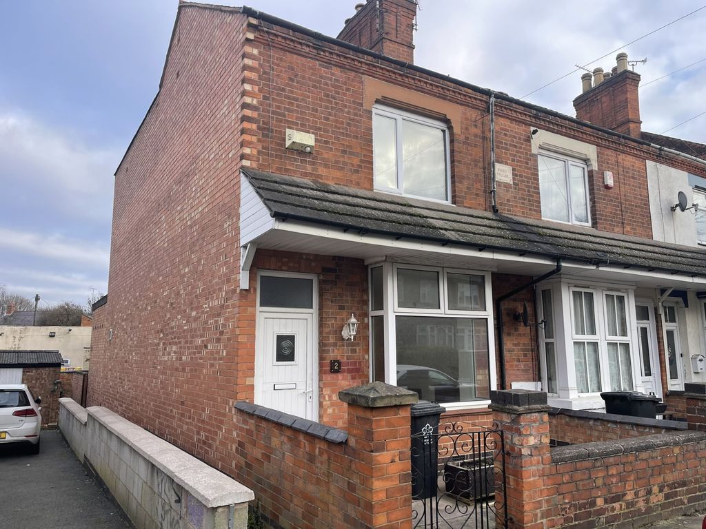 3 bed terraced house to rent in Cavendish Road, Leicester LE2, £850 pcm