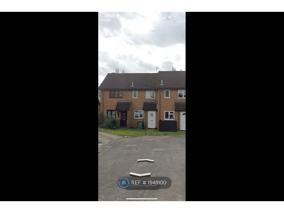 2 bed terraced house to rent in Dunster Gardens, Cheltenham GL51, £995