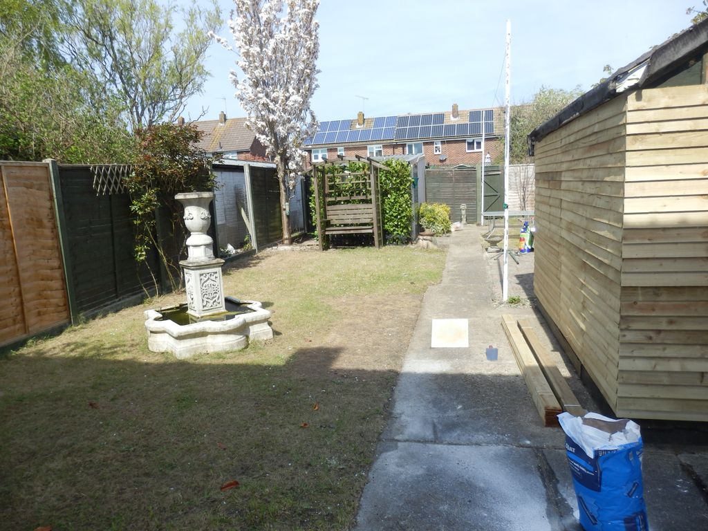 2 bed detached house to rent in Devon Drive, Chandler's Ford, Eastleigh SO53, £1,100 pcm Zoopla