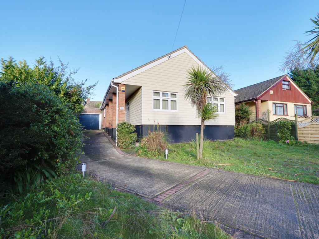 3 bed detached bungalow for sale in Elm Close, Rayleigh SS6 Zoopla