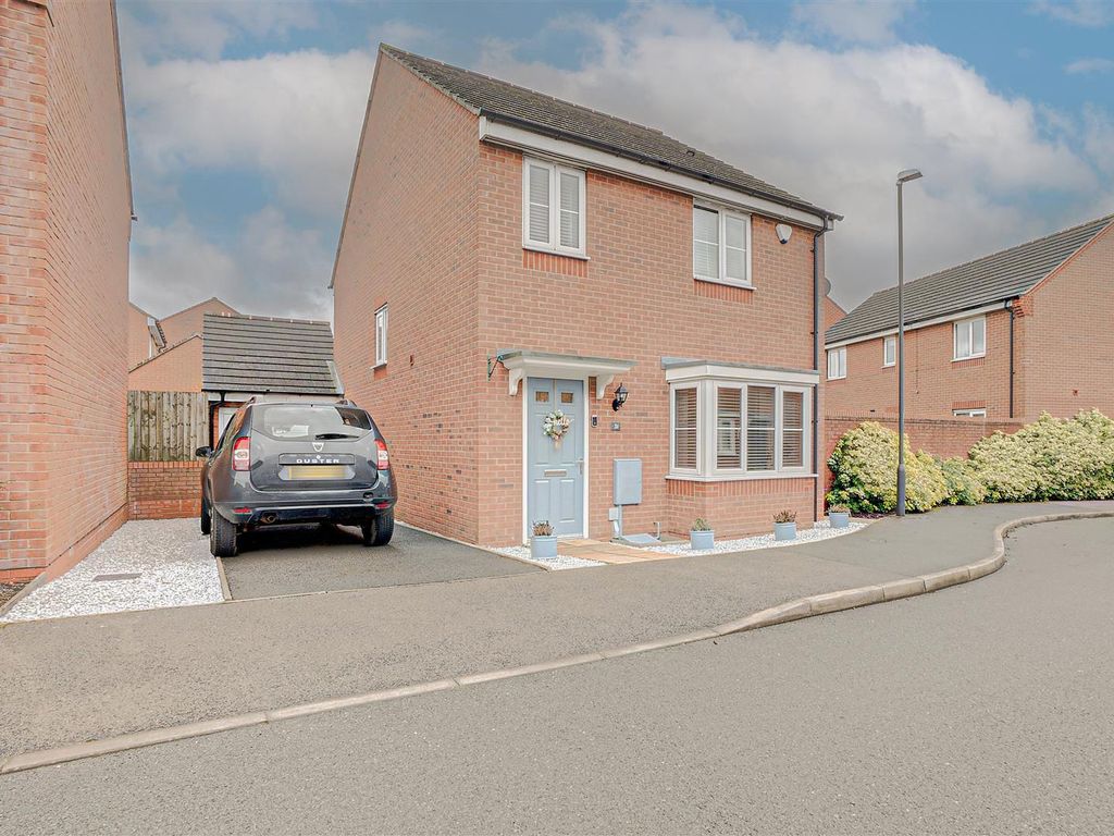 4 bed detached house for sale in Astbury Way, Woodville, Swadlincote