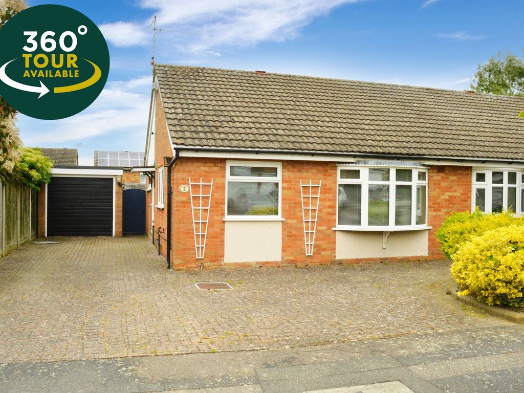 2 bed detached bungalow for sale in Lodge Road, Fleckney, Leicester LE8