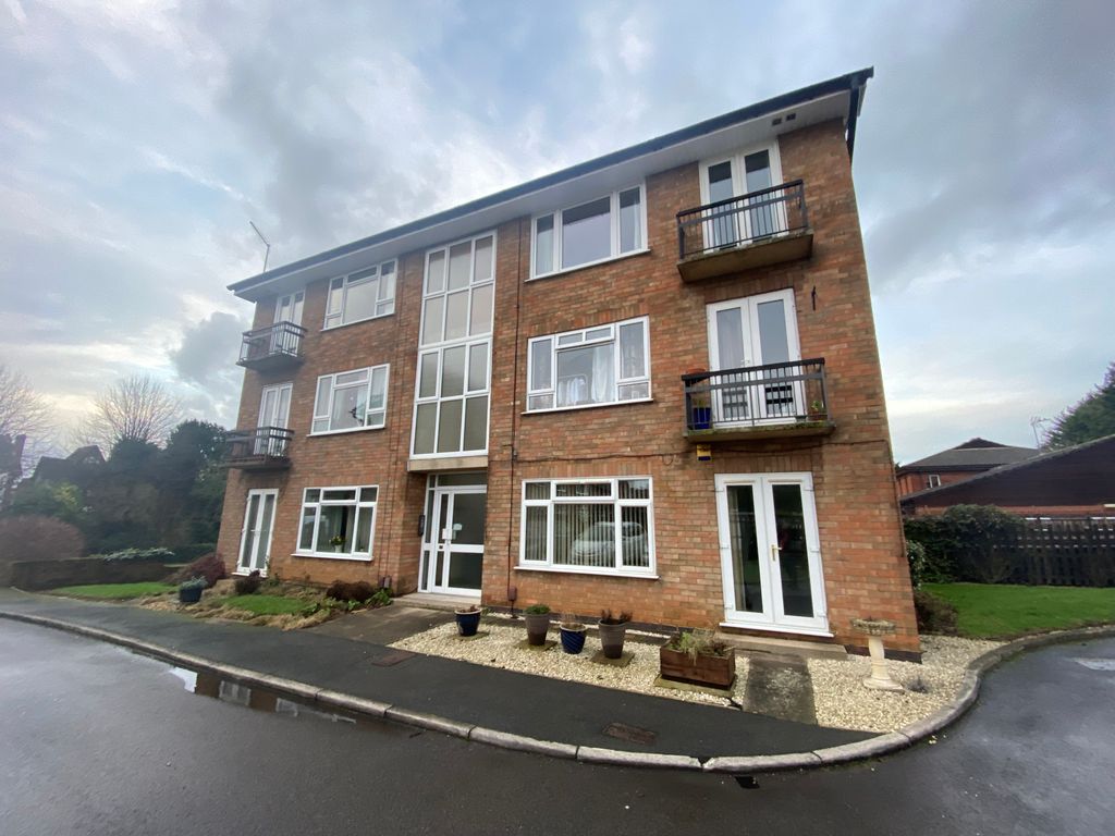 2 bed flat to rent in Petherton Court, Kettering NN16 Zoopla
