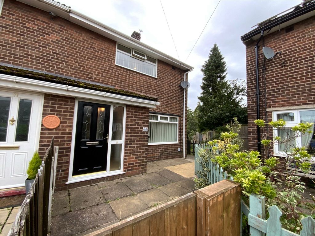 2 bed end terrace house for sale in Cheetham Fold Road, Hyde SK14, £