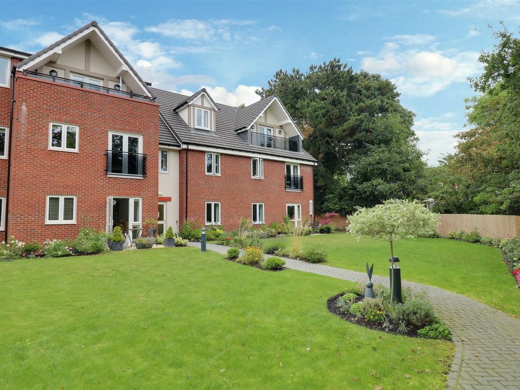 2 bed flat for sale in Cedar Avenue, Alsager, StokeOnTrent ST7 Zoopla