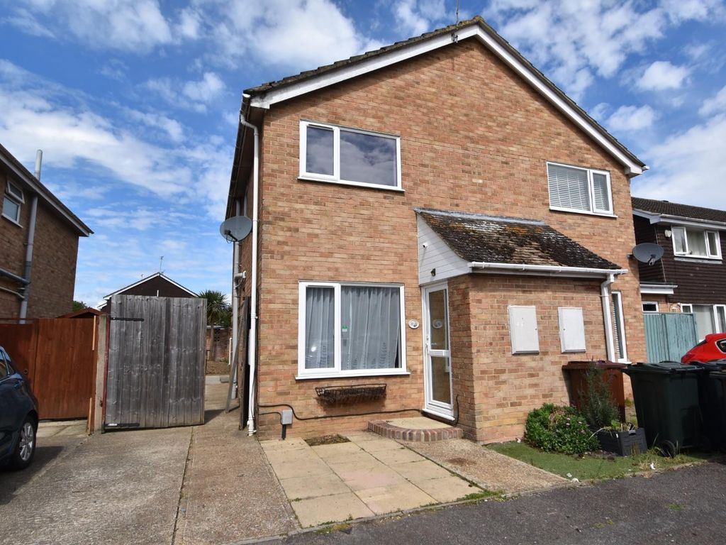 2 bed semidetached house for sale in Green Lane, Kingsnorth, Ashford
