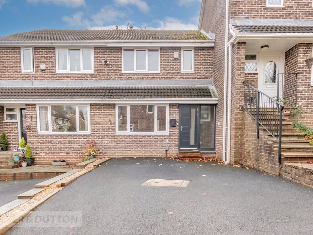 3 bed terraced house for sale in Oakdale Crescent, Lindley