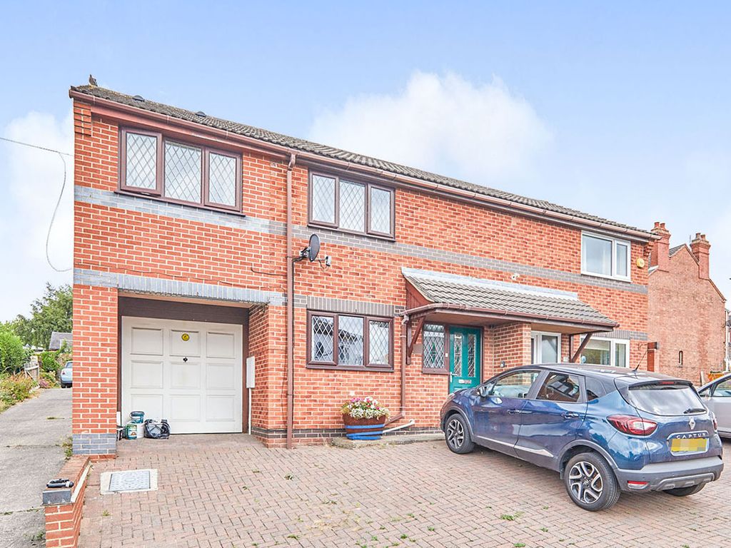 4 bed semidetached house for sale in Street, Church Gresley