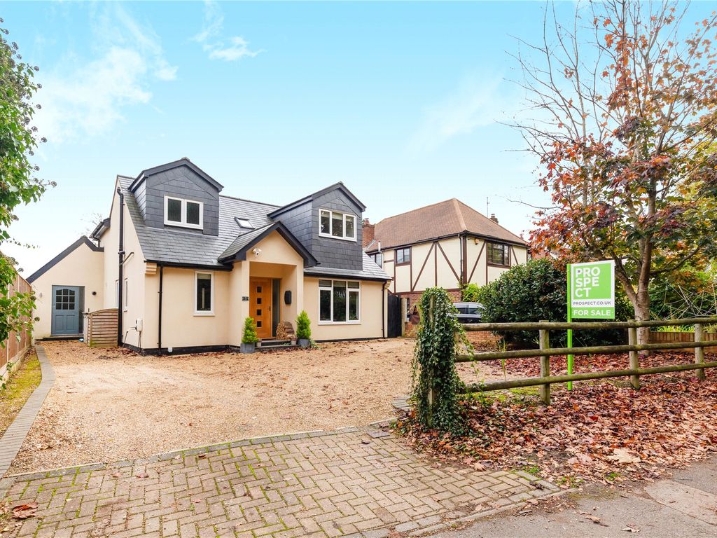 Simons Lane, Wokingham, Berkshire RG41  
